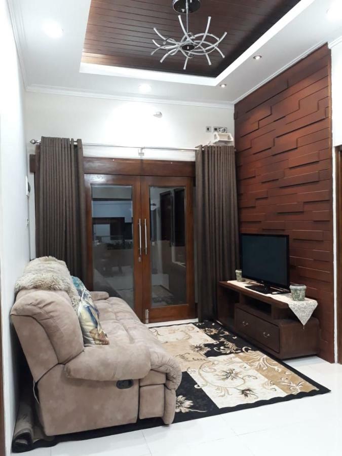 Imperial Villa Syariah Джокякарта Екстериор снимка